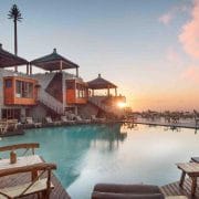 Découvrez Oualidia avec GEA Voyage : plages, nature et détente. Profitez de nos circuits sur mesure pour un séjour inoubliable au Maroc.